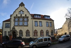 Hauptgebäude Hauptgebäude